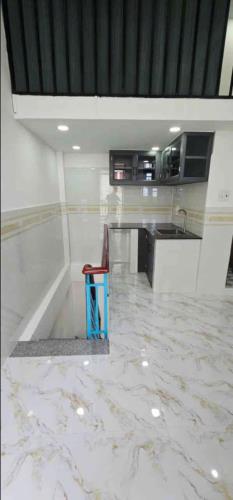 Nhà HXH Tân Bình - Lạc Long Quân, 3 tầng - ở ngay–KD đa dạng - ngang gần 4m – 42m2 – 3 tỷ