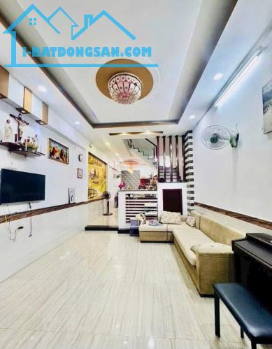 BÁ.N NHÀ ĐẸP TRỤC TỈN.H LỘ 10 - HẺM XE HƠI - BTCT - DTSD 140M2 - CHỈ 4x$