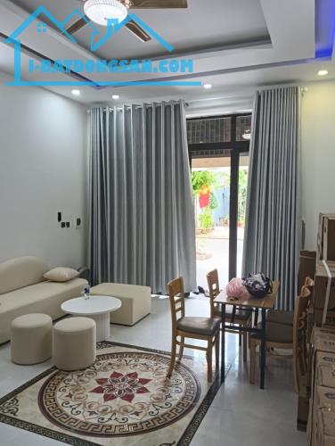 Giảm 300 triệu, nhà mặt tiền Bàu Mạc 18, 90m2, 3 tầng, giá 6,9 tỷ