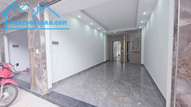 NHÀ MỚI, NGÕ 569, LẠC LONG QUÂN TÂY HỒ-PHÂN LÔ-TM: 32M X7T, MT 3,5M, GIÁ 10,8 TỶ.