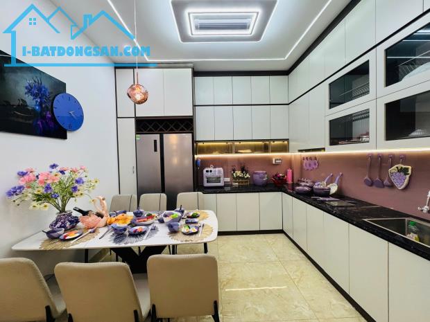 BÁN NHÀ GẦN PHỐ HỒNG MAI – BẠCH MAI, 4 TẦNG NỘI THẤT ĐẸP, GẦN MẶT NGÕ ĐƯỜNG Ô TÔ RỘNG.