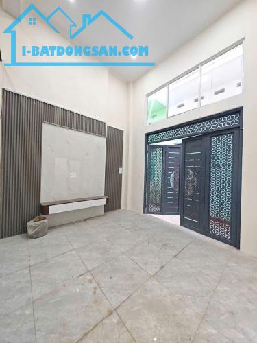 BÁN NHÀ 1 TỶ 390 TRIỆU, NGÕ ĐƯỜNG PHÙ LONG , 45 M2 x 2,5 TẦNG