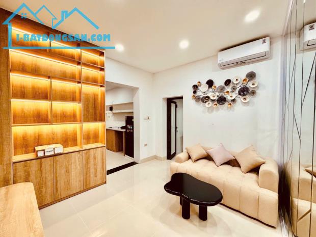 Bán Căn hộ tập thể tầng 2 số 190 Lò Đúc - 70m2, 2 ngủ 1 khách - Lô góc, Đủ nội thất - SDCC