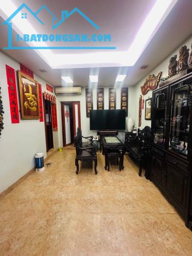 Bán căn hộ tập thể Kim Ngưu, 58m2, tầng 2, giá hơn 4 tỷ
