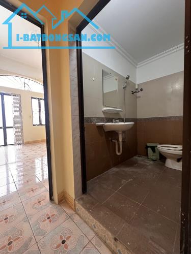 PHỐ DƯ HÀNG NHÀ DÂN XÂY SÂN CỔNG RIÊNG 49M2 - 2TỶ85