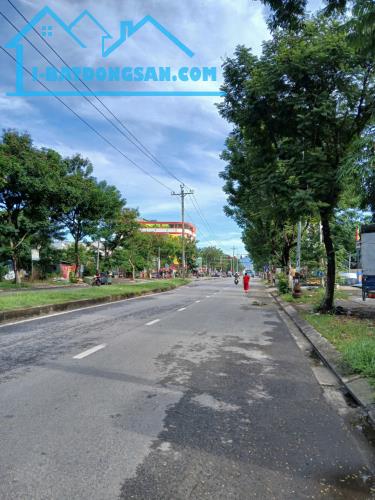*Bán Lô đất 349m2, đường Đinh Liệt, Gần Bến xe Đà Nẵng, mặt tiền 12m, giá chỉ 17,8 Tỷ