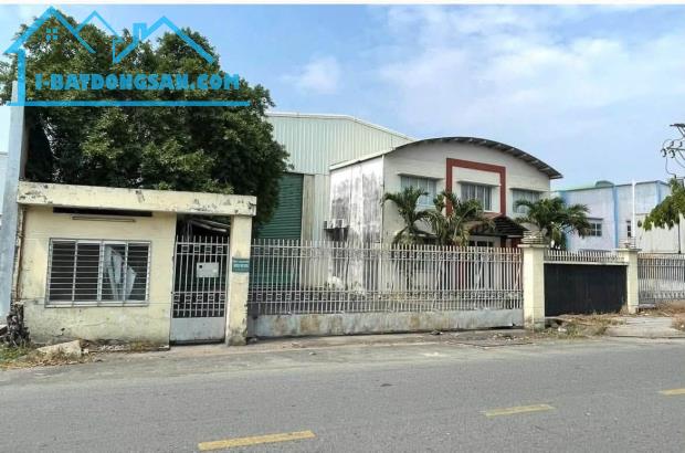 Bán nhà xưởng An Phú 3, Thuận An, Bình Dương: 30 x 82= 2.448m2, giá 43 tỷ