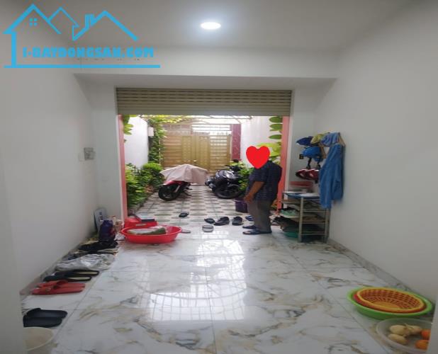Bán nhà HXH VF3, đường Nguyễn Kiệm, P. Đức Nhuận, TPHCM, 84m2, 4 tầng, giá cực rẻ
