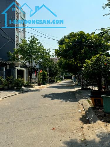 *Bán lô đất đường Nhơn Hòa 16, sau bến xe Đà Nẵng, dt 100m2, giá 5,25 tỷ