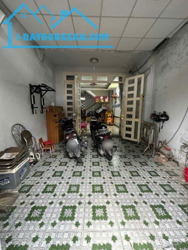 CHỈ 6.7 TỶ - HẺM XE HƠI VÀO NHÀ - 4x19M - 2 TẦNG - GẦN CV LÀNG HOA - TT GÒ VẤP