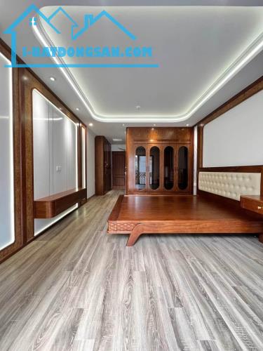 Phân Lô Trần Quốc Hoàn, 40m2, 7 Tầng TM, Nhà Mới Ở Ngay, Gara Ô Tô Vào Nhà, 21 Tỷ