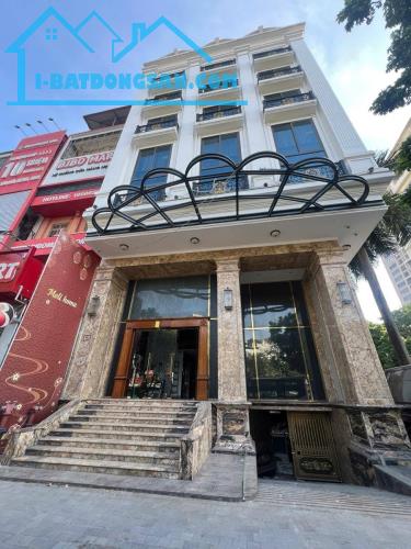 Bán tòa nhà Văn phòng 10 tầng mặt phố Yên Lãng, Đống Đa - 400m2, MT 15m - Giá 240 tỷ