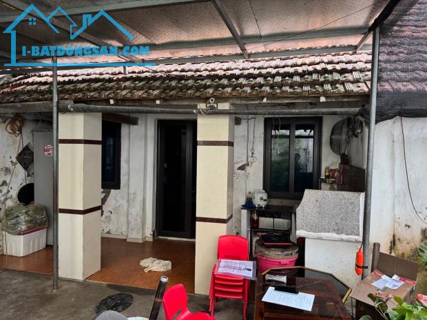 Bán nhà cấp 4 Trung Kiên , Tây Tựu 83 m2 Mt 10 m vuông đẹp, 10 m ra Ô tô chỉ 7 tỷ