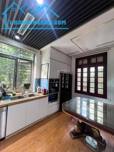 BÁN NHÀ LIỀN KỀ KĐT BẮC LINH ĐÀM. 85M2 - 3 TẦNG. LÔ GÓC.