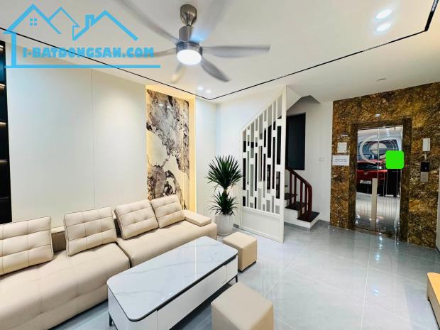 Yên Hòa – 47/51M2, 7 Tầng, MT 4.1M, Nhà Mới Đẹp Ở Ngay, Gara, Ô Tô Vào Nhà, 15.9 Tỷ