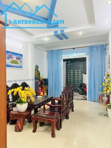 Nhà Tân Bình – Ni Sư Huỳnh Liên, 2 tầng - ở ngay - KD - ngang 4m - dài 17m - hơn 6 tỷ