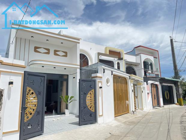 Cô Chú Chuyển định cư gửi bán nhà cấp 4 gần chợ phú lạc - Bình Chánh - TPHCM