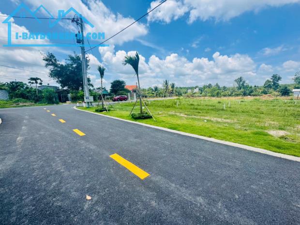 TÔI CẦN BÁN RẺ LẠI LÔ ĐẤT MT NHỰA 220M2 GẦN CHỢ, KCN DÂN CƯ ĐÔNG GIÁ 545TR