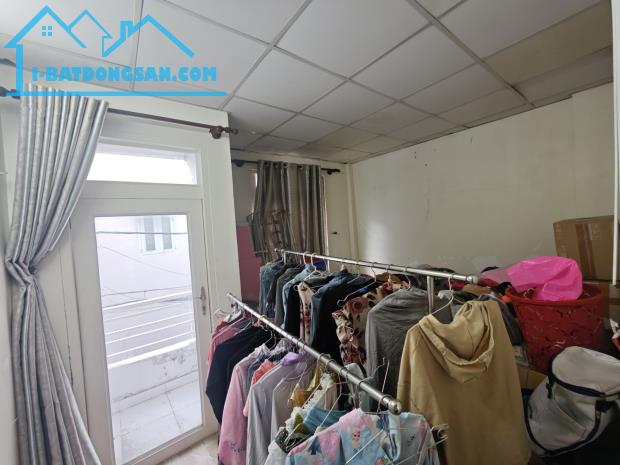 Nhà bán gấp Miếu Bình Đông, hẻm ô tô thông Lê Văn Quới, sầm uất, đủ tiện ích nhỉnh 4 tỷ.