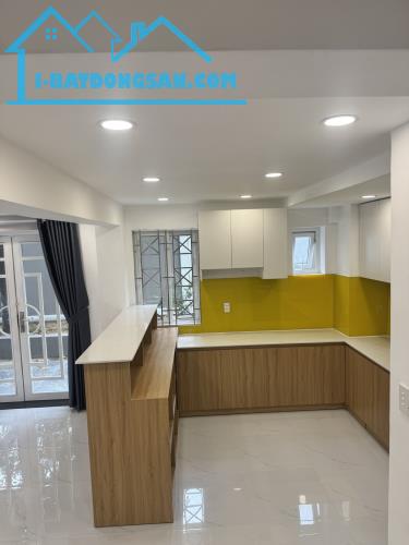 Nhà mới Văn Cao, Tân Phú, 56m², 3 PN tặng nội thất, sổ vuông, khu sầm uất, 5.x tỷ.Hiếm 🏡