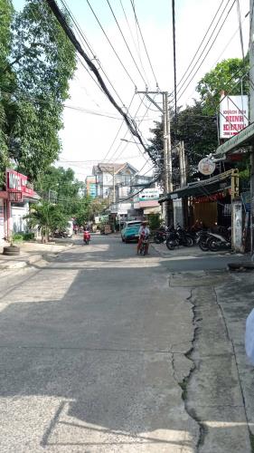Bán nhà 1 trệt 1 lầu ngang hơn 8m 480m.sổ full thổ cư. P.Tân Hiệp. Đường 8m.