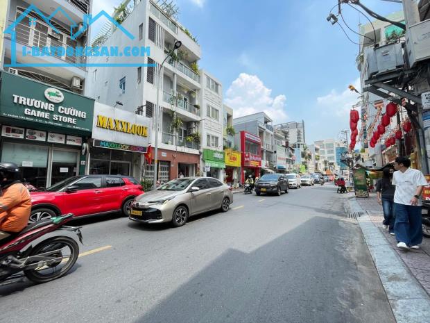 MT HUỲNH VĂN BÁNH 4 TẦNG - 6 PHÒNG + MB KINH DOANH - CÓ DÒNG TIỀN 23Tr/Th CHỈ 10.88TY