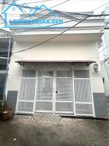 Nhà mới keng vô ở liền chỉ 6 tỷ nhỉnh(TL)