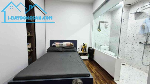 BÁN GẤP NHÀ ĐỘI CẤN TT BA ĐÌNH DÂN XÂY NÓI KO VỚI QH 30M X 5 TẦNG NHỈNH 8 TỶ.