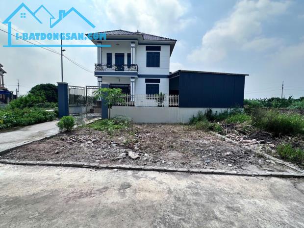 🔥 LÔ GÓC – 3 MẶT THOÁNG – FULL THỔ CƯ – Ô TÔ VÀO TẬN CỬA 🔥