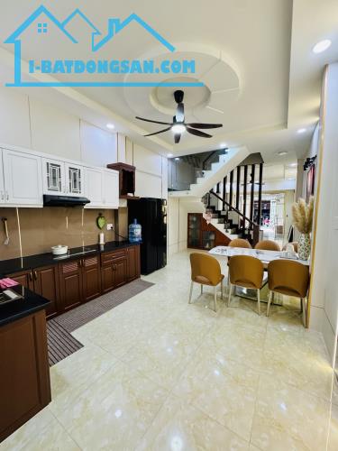 Nhà mới Vườn Lài, Tân Phú, HXH thông,full nội thất, ô tô ngủ nhà, khu sầm uất, 7.x tỷ 🏡