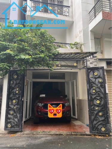 HOÀNG HOA THÁM - PN - 47M2 - 3 TẦNG - XE HƠI VÔ NHÀ - AN NINH - CHỈ 8.6 TỶ - HẺM 1/