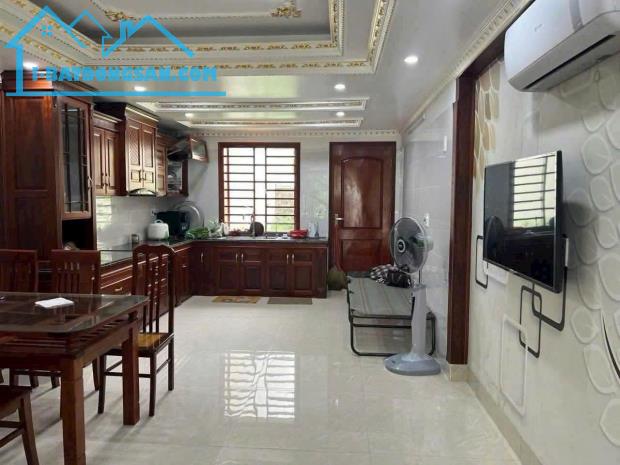 Bán nhà 4 tầng đường nhánh Hoàng Quốc Việt, TP HD, 68m2, mt 4m, đường to rộng, 5.x tỷ