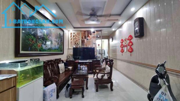 Chỉ 3tỷ15 có ngay nhà 3 tầng*47m2 xây kiên cố tại phố Hàng Kênh trung tâm Hải Phòng