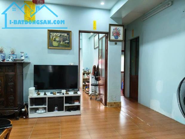 Gấp, bán gấp chung cư T3, 52m2, mt6m, 4N, 4.1 tỷ Xuân La, Tây Hồ.