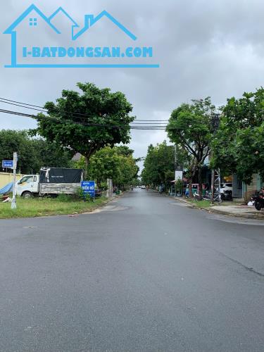 *Bán Lô đất (Ngang 9m), đường Triệu Quốc Đạt, Gần hồ Cẩm Lệ, dt 173m2, giá 9,75 Tỷ