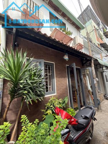 Nhà phố pháp lý rõ, sang tên nhanh cho khách mua ở thật chỉ nhỉnh 3ty.