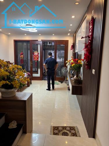 Bán gấp biệt thự mini ngõ 264 Ngọc Thuỵ, quận Long Biên diên tích 75 mét, 5 tầng, 12 tỷ