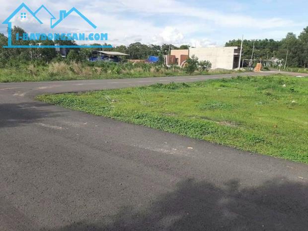 LÔ GÓC ĐƯỜNG NHỰA 700M2 THÔ CƯ NGAY Q.LỘ 14 -KCN BECAMEX TTHC CHƠN THÀNH GIÁ 880TR