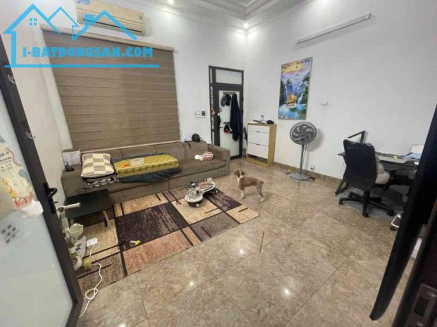 Bán căn hộ thuộc Biệt Thự Cổ Mặt Phố Mai Hắc Đế - 48/120m2 - 3 phòng - SDCC - KO QH