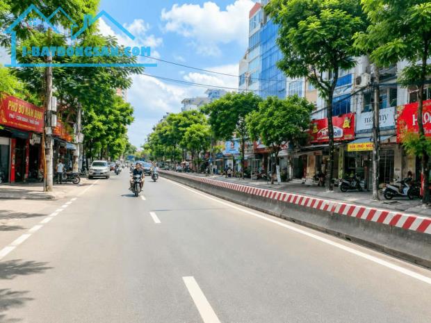 GIẢM SỐC NHÀ LẠC LONG QUÂN TT TÂY HỒ GIÁP RANH CẦU GIẤY DÂN XÂY 50M X 4 TẦNG MT 4,6M 14 TỶ