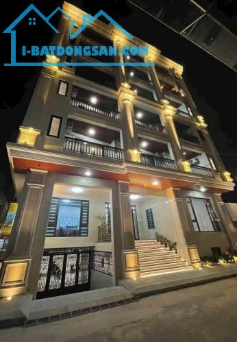 MẶT PHỐ MAI DỊCH – Ô TÔ TRÁNH – VỈA HÈ – KINH DOANH – 45M² x 4 TẦNG – 16 TỶ