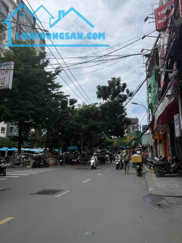 Nhà cấp 4 mặt tiền Nguyễn Văn Công ngay chung cư Hà Đô - DT 5x14 vuông vức - 9 tỷ 7