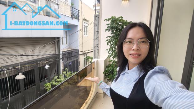 Nhà ngay mới đẹp ở ngay ĐH Công Thương, 2 tầng 42m² chỉ 5Đ nhỏ