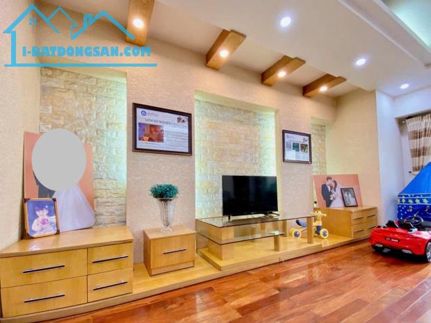 BÁN CĂN HỘ 199M² MẶT PHỐ LÁNG HẠ – 4 PHÒNG NGỦ – FULL NỘI THẤT – SỔ ĐỎ VĨNH VIỄN - 18 TỶ