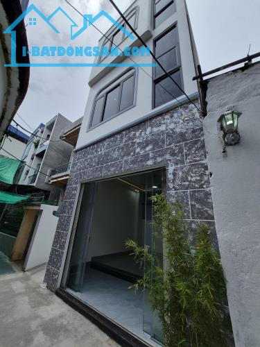 BÁN NHÀ ĐẸP 2.45 TỶ 3 TẦNG 45M2 NGÕ CỰC NGẮN ĐƯỜNG TRƯỜNG CHINH
