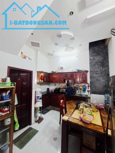 Bán gấp nhà hẻm 7m - 688 tân kỳ tân quý 48m², 4 tầng, sầm uất, tiện KD nhỉnh 5 tỷ. Hiếm