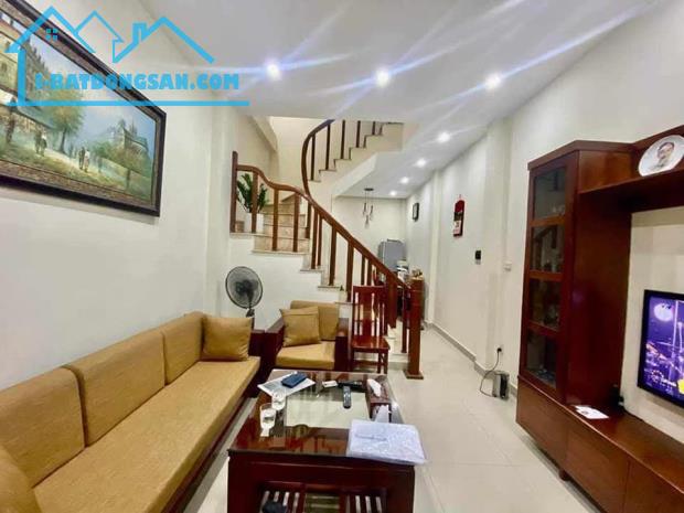 GIẢM SỐC NHÀ PHAN KẾ BÍNH PHỐ VIP BA ĐÌNH FULL NỘI THẤT 45M X 4 TẦNG MT 4M NHỈNH 10 TỶ