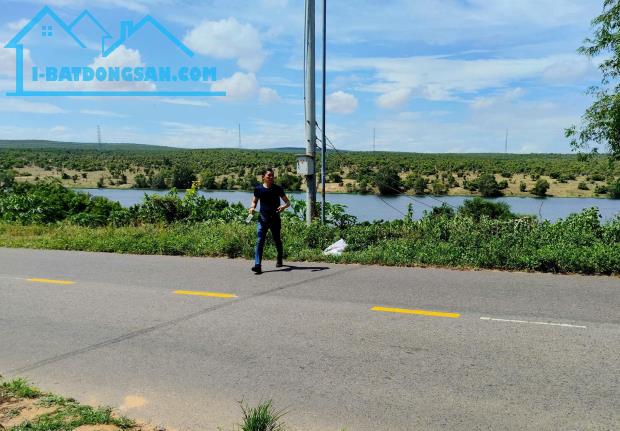 Đất Ngộp mặt tiền DT716-View Bàu Sen-Hoà Thắng(Bắc Bình)-Lâm Đồng-680m2+3.670m2