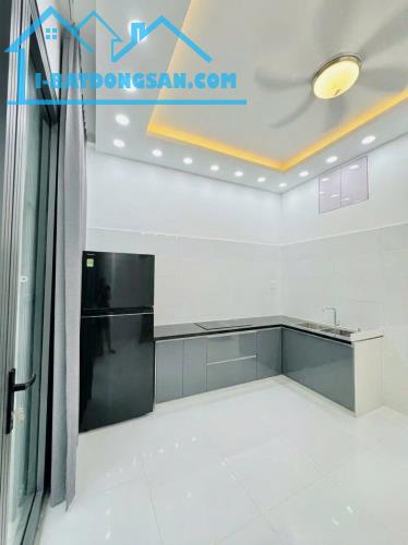 Nhà Tân Bình - Năm Châu, 2 tầng - ở ngay - ngang gần 5m - 46m2 - hơn 3 tỷ.