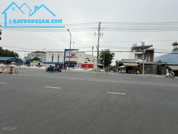 Bán nhà mặt tiền 6,7x21m giá 9,5 tỷ Đường Đặng Thúc Vịnh